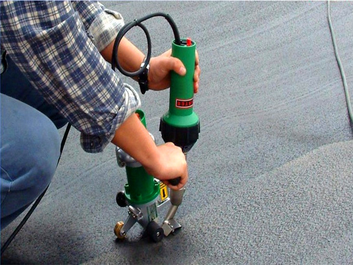 土工膜焊接時(shí)，溫度如何控制才能保證不出現(xiàn)漏洞