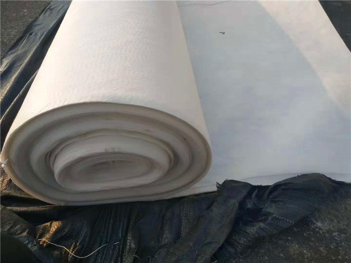 復(fù)合土工膜施工不當對于使用壽命的影響