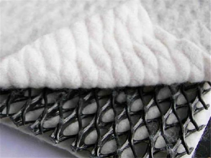 別被騙，土工復(fù)合排水網(wǎng)不需要焊接！