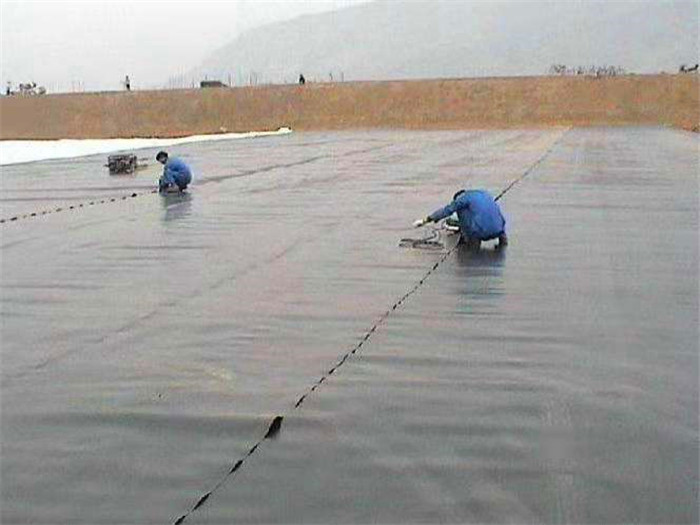 HDPE土工膜防滲施工技術(shù)